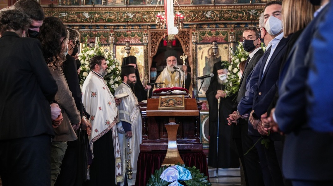 Η κηδεία του Μίκη Θεοδωράκη στον Γαλατά Χανίων στην Κρήτη