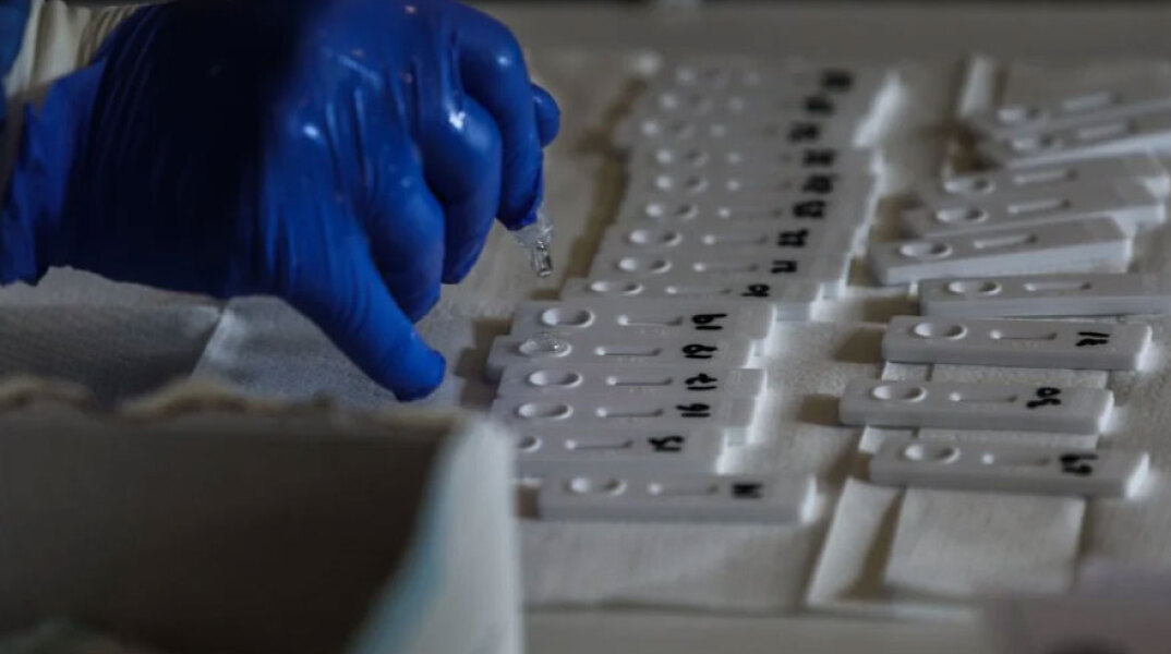 Rapid test για κορωνοϊό (ΦΩΤΟ ΑΡΧΕΙΟΥ) - Σε 145 σημεία τα κλιμάκια του ΕΟΔΥ την Παρασκευή 10 Σεπτεμβρίου 2021