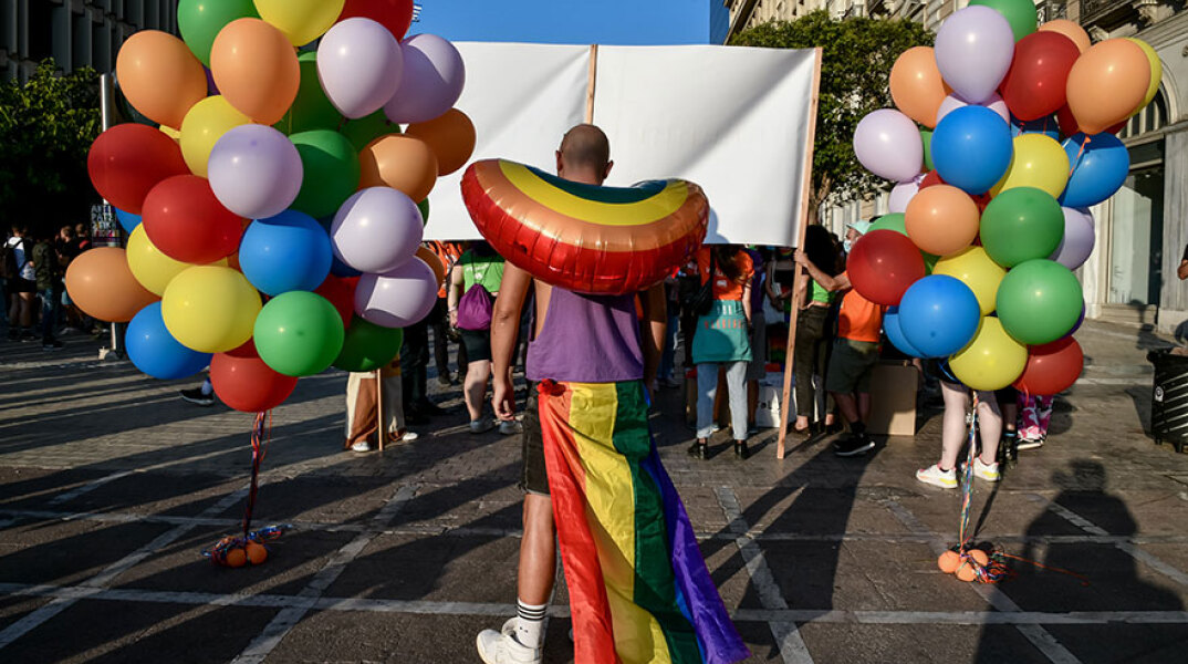 Athens Pride 2021 - Χρώμα στο κέντρο της Αθήνας, καθώς η μεγάλη Παρέλαση Υπερηφάνειας έστειλε μήνυμα για τη διαφορετικότητα και τα δικαιώματα των ΛΟΑΤΚΙ