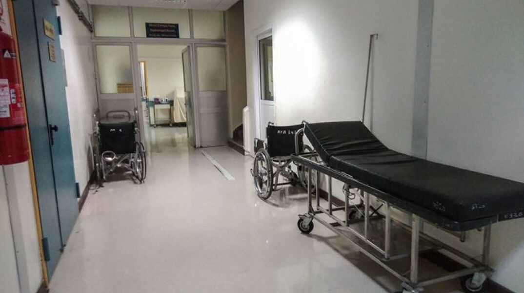 Κρήτη: Ανεμβολίαστος πήγε στο νοσοκομείο για να δουλέψει