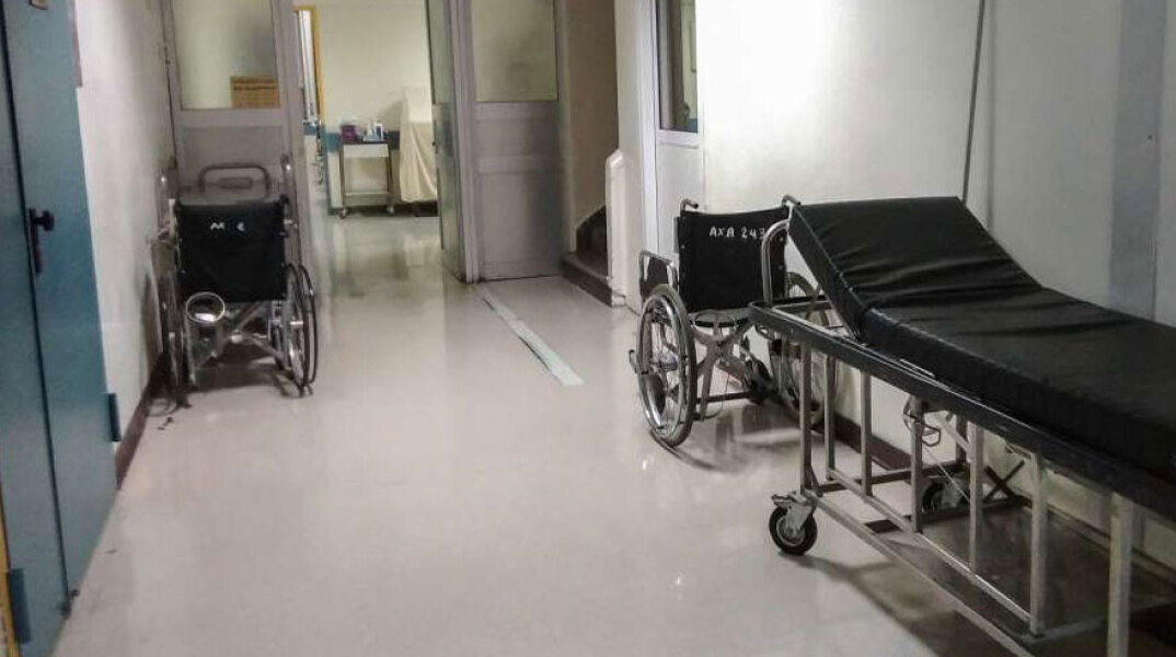 Διάδρομος νοσοκομείου (ΦΩΤΟ ΑΡΧΕΙΟΥ) - ΕΔΕ στη Χαλκιδική για τα πλαστά πιστοποιητικά νόσησης στο νοσοκομείο Πολυγύρου