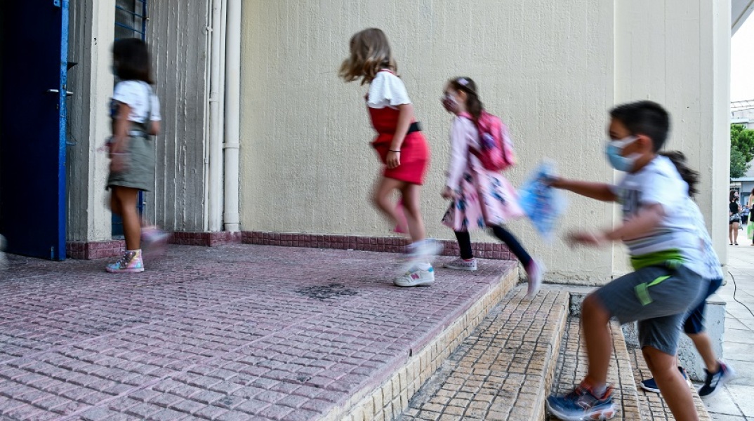 Ως την Παρασκευή η προμήθεια των έξι self-test για τον Σεπτέμβριο