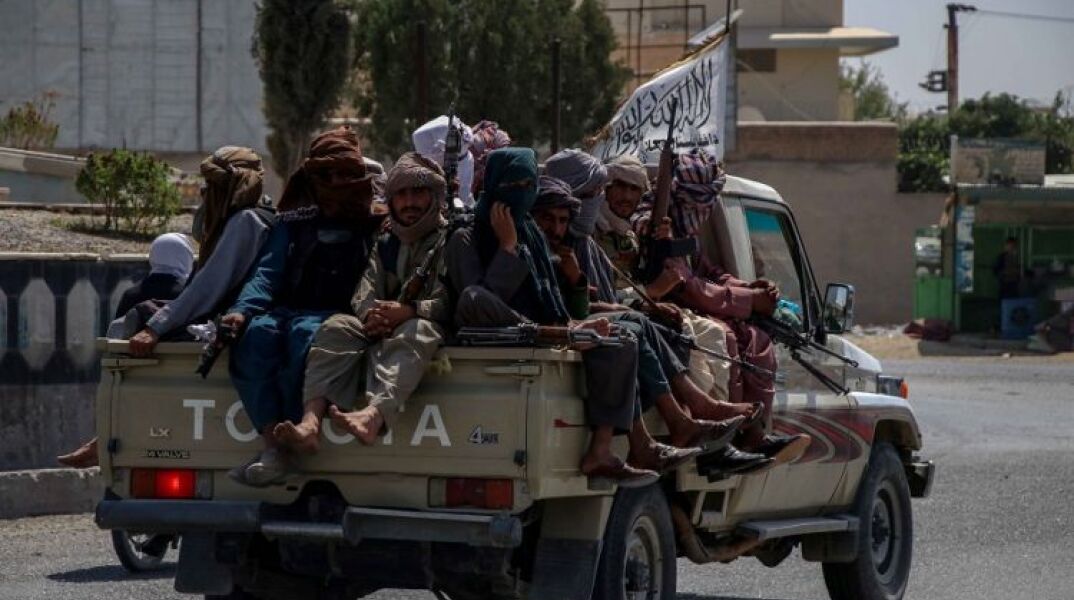 Ταλιμπάν περιπολούν σε δρόμους του Αφγανιστάν