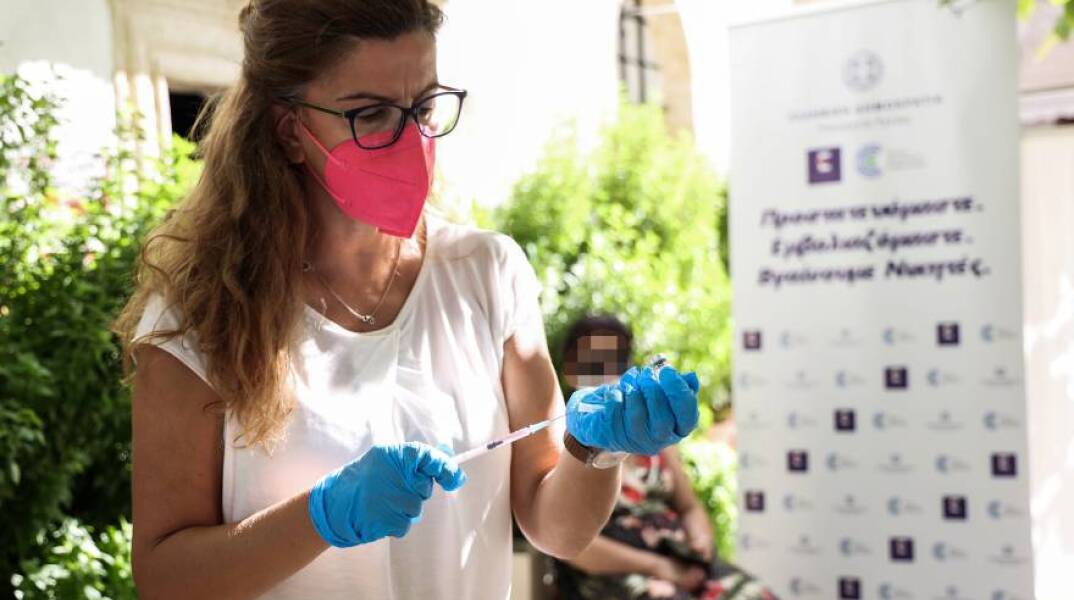 Εμβολιασμός κατά το κορωνοϊού