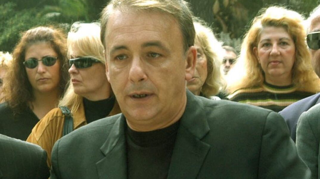 Ο Ανδρέας Μικρούτσικος