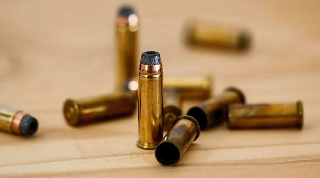 Σφαίρες (ΦΩΤΟ ΑΡΧΕΙΟΥ) - Πέντε νεκροί στο Καζακστάν όταν ένοπλος άνοιξε πυρ κατά αστυνομικών που πήγαν να του κάνουν έξωση