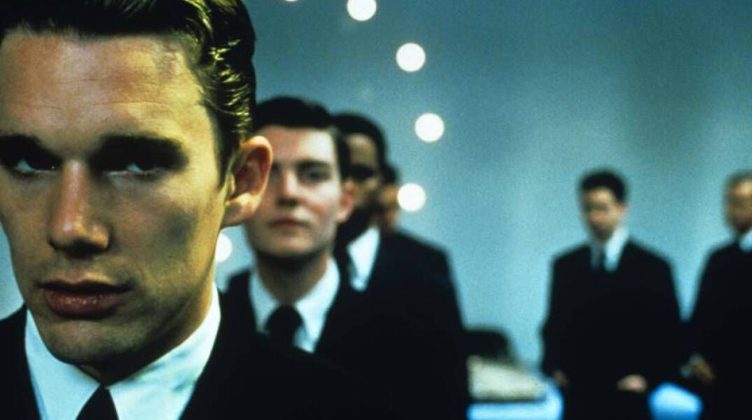 «Gattaca» του Άντριου Νίκολ, με τους Ίθαν Χοκ, Τζουντ Λο, Ούμα Θέρμαν, Γκορ Βιντάλ