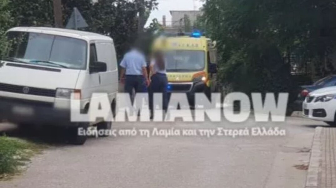 Λαμία: 60χρονη έπεσε από το μπαλκόνι και σώθηκε