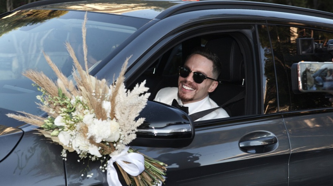 Παντρεύτηκαν Πετρούνιας - Μιλλούση