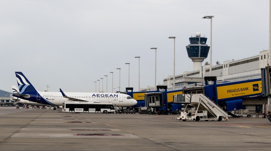 Aεροπλάνο στο αεροδρόμιο Βενιζέλος