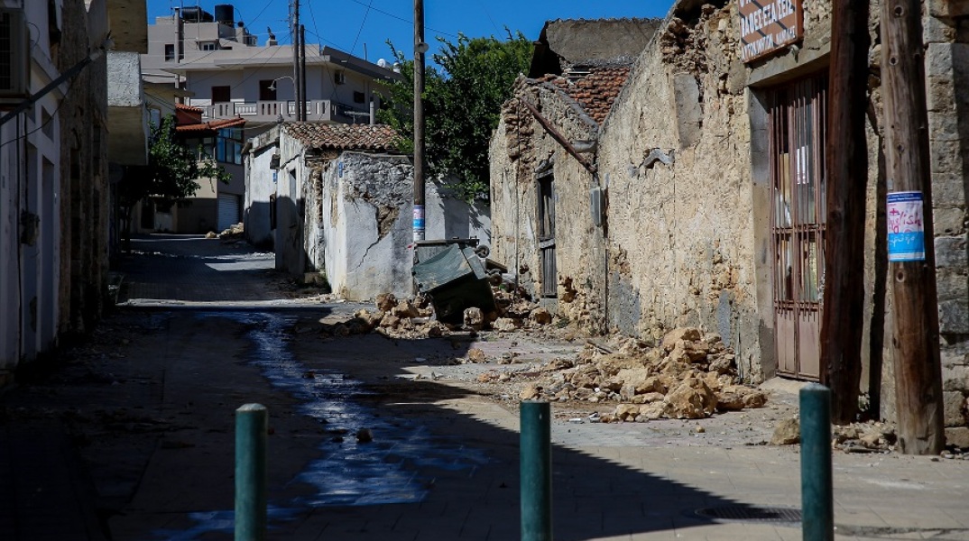 Ισχυρή σεισμική δόνηση μεγέθους 5,8 βαθμών της κλίμακας Ρίχτερ σημειώθηκε στην περιοχή του Ηράκλειου Κρήτης