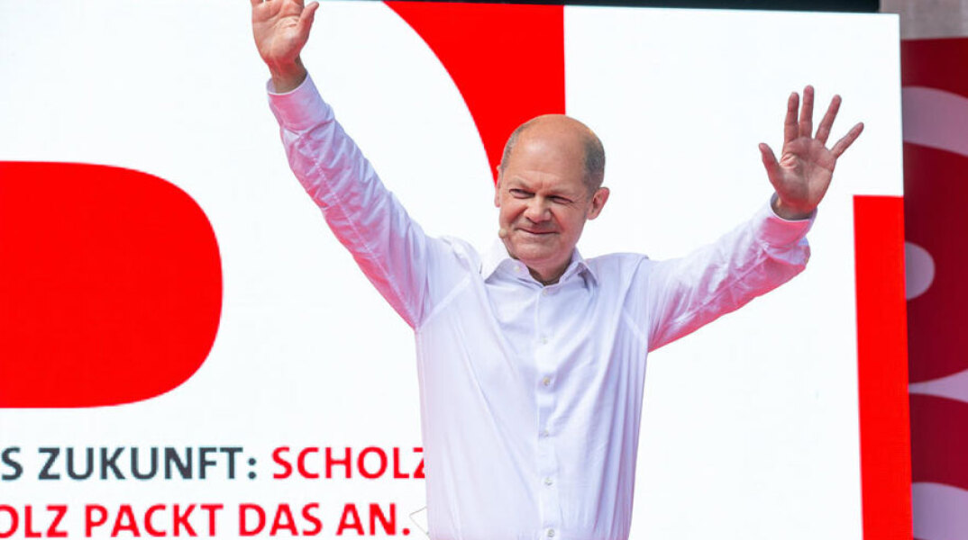 Όλαφ Σολτς, ο Γερμανός πολιτικός και υποψήφιος των Σοσιαλδημοκρατών που φιλοδοξεί να γίνει ο επόμενος καγκελάριος της Γερμανίας σε έναν συνασπισμό «φανάρι» με Φιλελεύθερους και Πράσινους