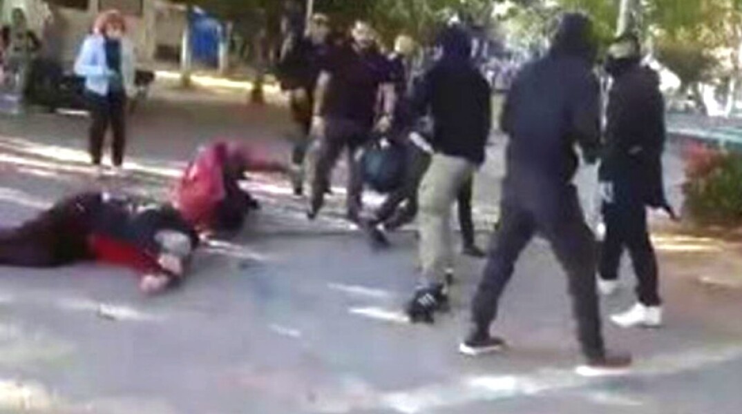 Επίθεση ακροδεξιών σε αντιφασιστική συγκέντρωση