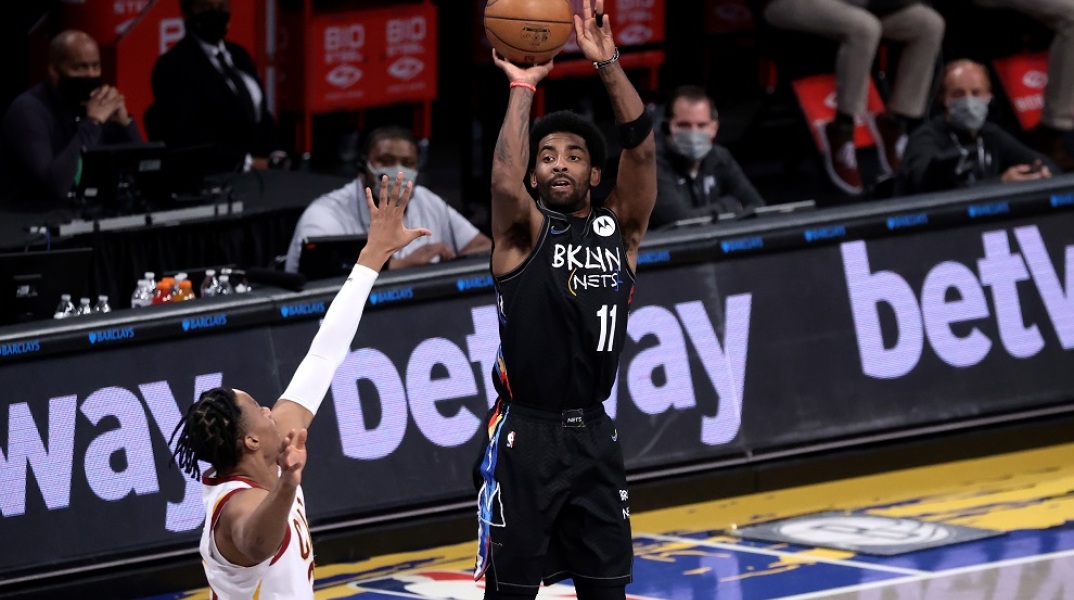 O παίκτης του NBA Κάιρι Ίρβινγκ