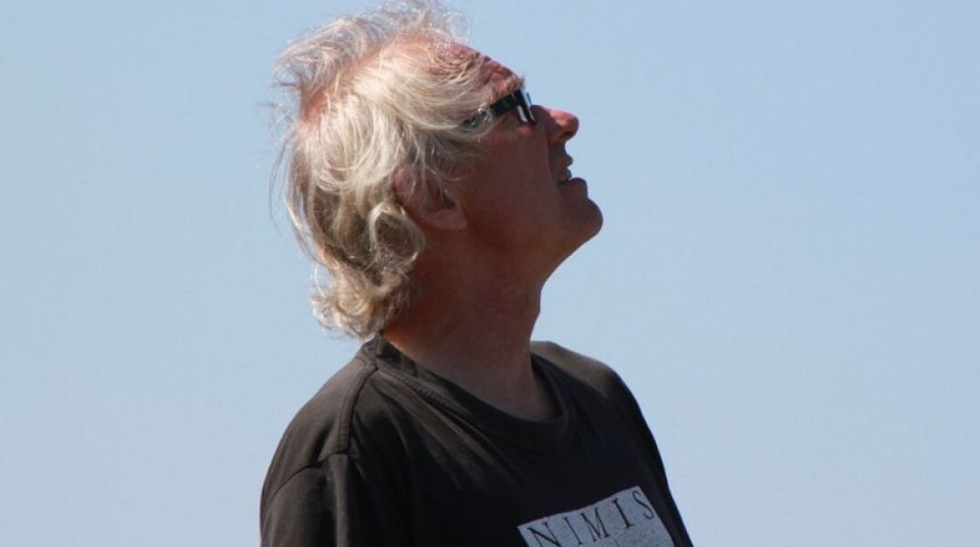 Νεκρός σε τροχαίο ο Σουηδός σκιτσογράφος, Λαρς Βιλκς, που απεικόνισε τον Μωάμεθ σε σώμα σκύλου