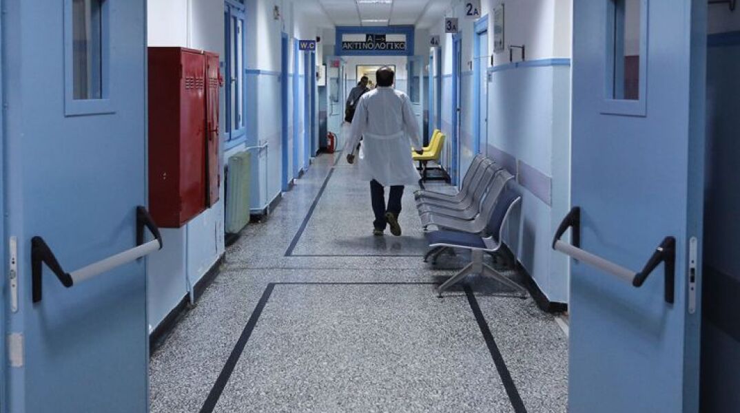 Παραίτηση διοικητή νοσοκομείου στη Θεσσαλονίκη μετά από καταγγελία για σεξουαλική παρενόχληση