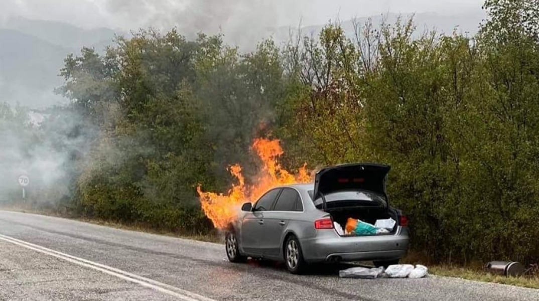 Έπιασε φωτιά το αυτοκίνητο του Παναγιώτη Ψωμιάδη ενώ οδηγούσε - Τι είπε ο πρώην Περιφερειάρχης Κεντρικής Μακεδονίας για την περιπέτεια που πέρασε 