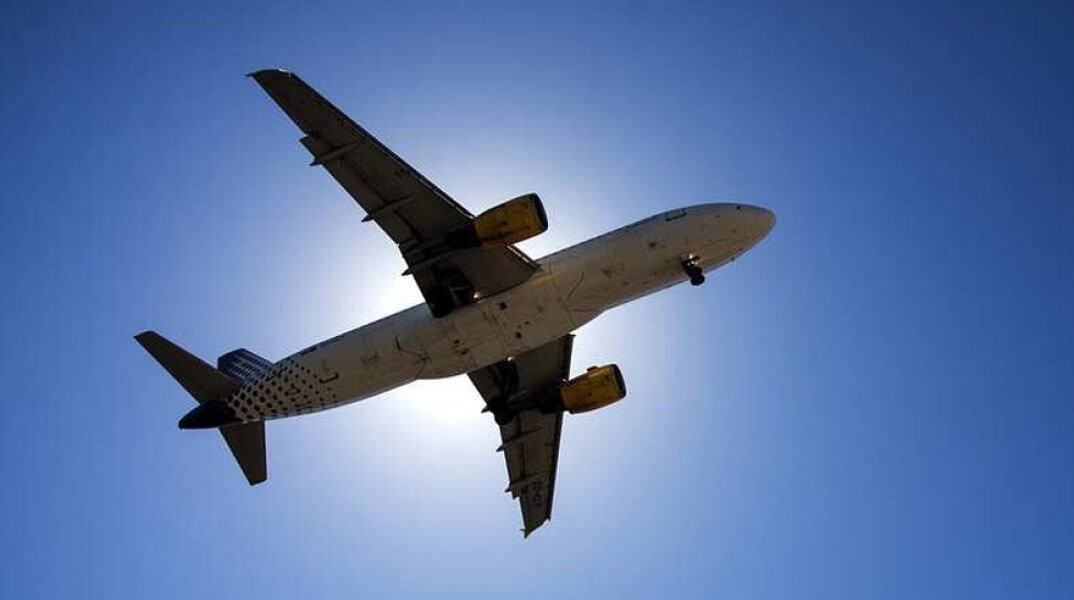 Αεροπλάνο (ΦΩΤΟ ΑΡΧΕΙΟΥ) - Αναγκαστική προσγείωση αεροσκάφους στην Κέρκυρα