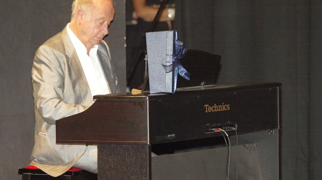 Σαν Σήμερα γεννήθηκε ο Μίμης Πλέσσας