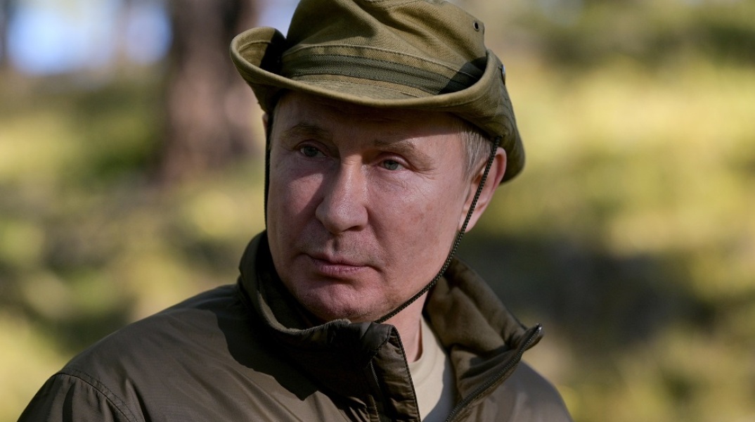 O Ρώσος πρόεδρος Πούτιν υποστήριξε ότι δεν νοσεί από κορωνοιό