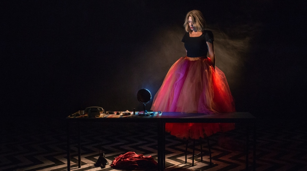 "Έξι φορές" με την Όλια Λαζαρίδου στο Μέγαρο Μουσικής Αθηνών