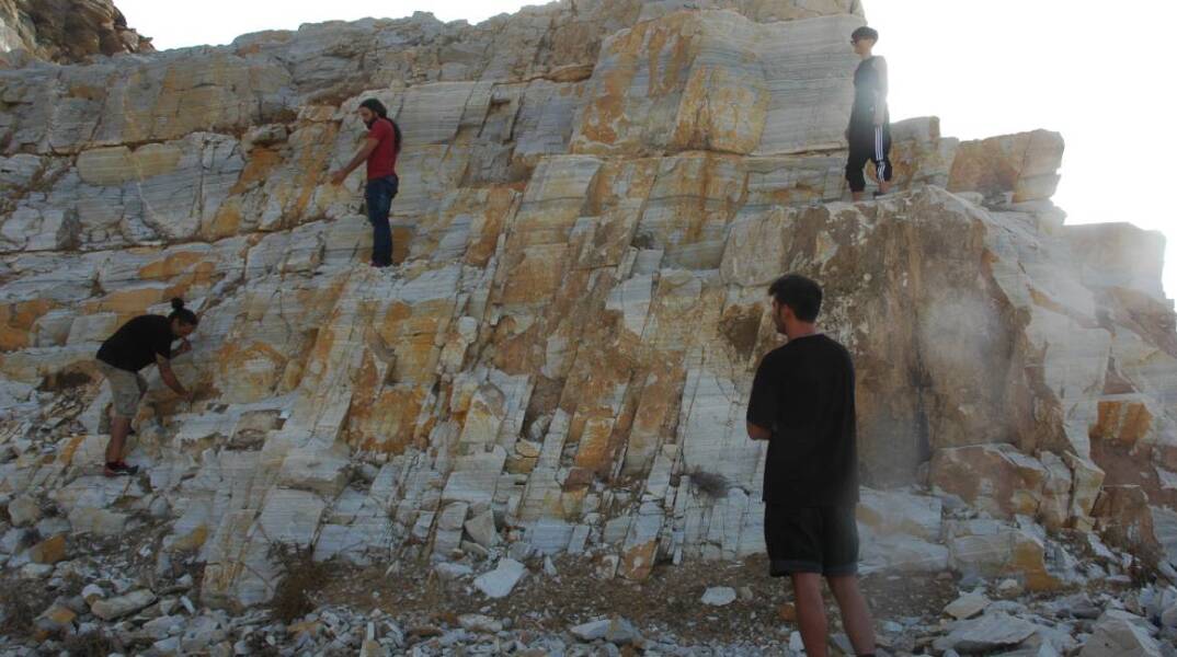 Αναζητώντας την εικόνα: Η τηνιακή μαρμαροτεχνία στον 21ο αιώνα