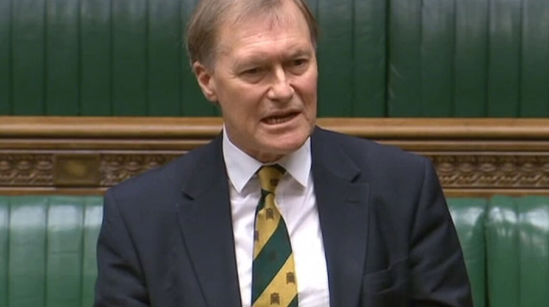 Ο βουλευτής στη Βρετανία Ντέιβιντ Άμες (David Amess), που δέχτηκε την επίθεση με μαχαίρι