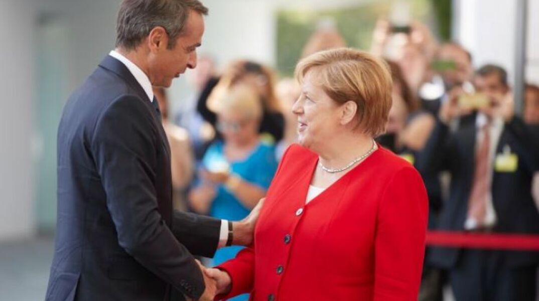 Έρχεται στην Ελλάδα η Μέρκελ μετά από πρόσκληση Μητσοτάκη