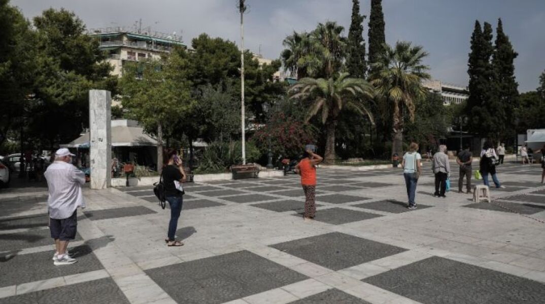 Πώς βλέπει το μέτρο με τις μάσκες παντού στις «μωβ» περιοχές ο Θάνος Πλεύρης