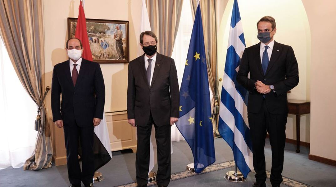 Τι θα συζητήσουν Μητσοτάκης-Αναστασιάδης-Σίσι, στην Τριμερή Σύνοδο Κορυφής