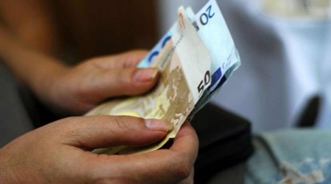 Συντάξεις Νοεμβρίου: Πότε ξεκινά η καταβολή τους - Οι ημερομηνίες ανά Ταμείο