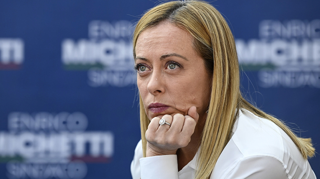 «Αδελφοί της Ιταλίας» και Ισπανοί Vox: una faccia, una razza 