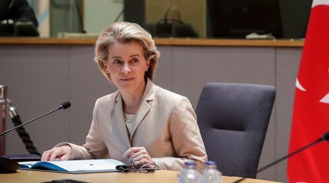 Φον ντερ Λάιεν για Πολωνία: Δεν θα επιτρέψουμε να τεθούν σε κίνδυνο οι κοινές μας αξίες 