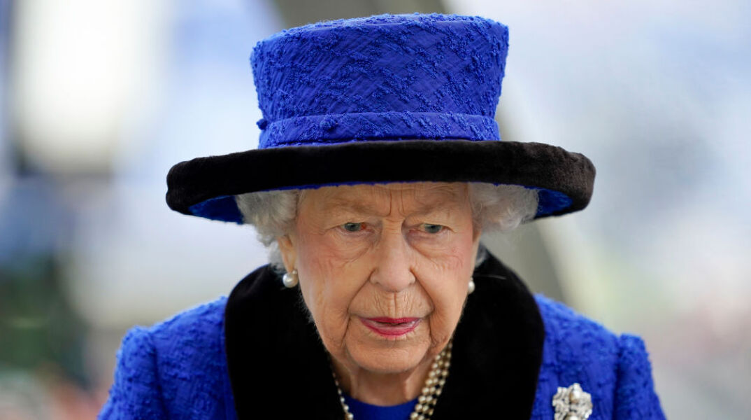 Βασίλισσα Ελισάβετ: Ακύρωσε ξαφνικά την επίσκεψή στη Β. Ιρλανδία