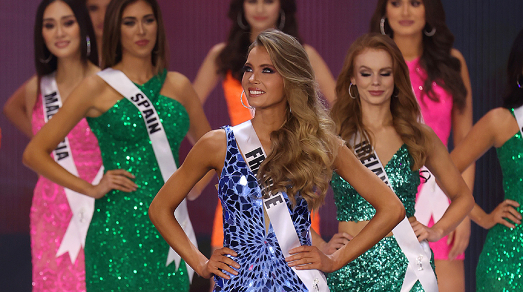 Γαλλικά καλλιστεία και η μήνυση από φεμινίστριες