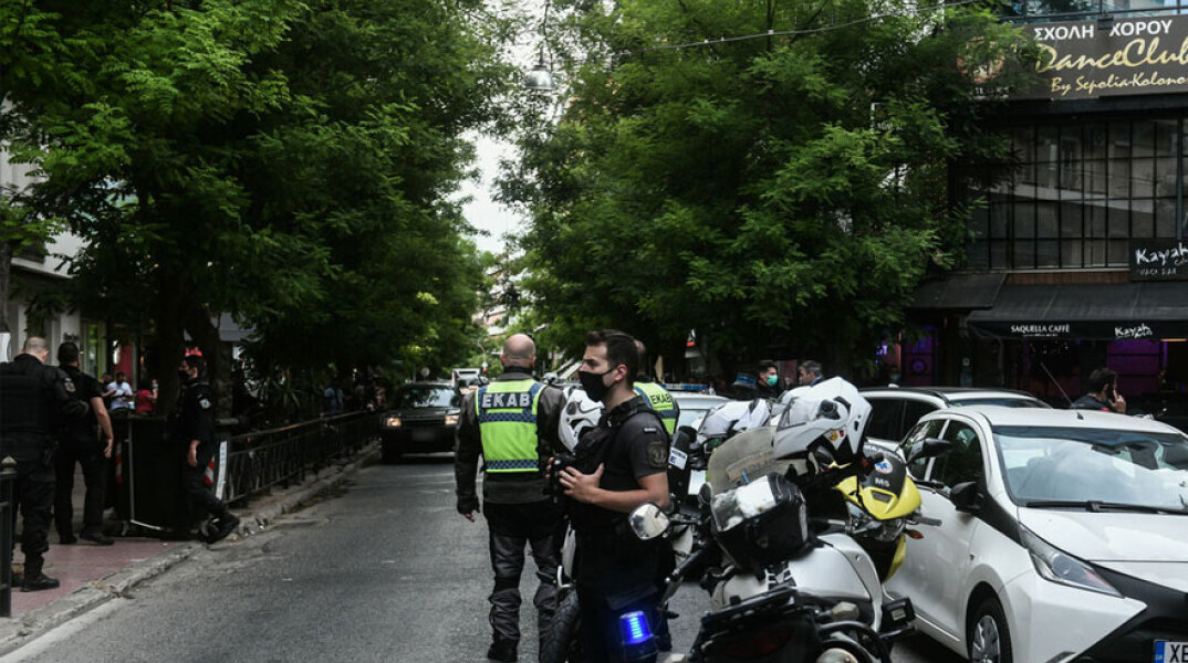 Πυροβολισμοί με δύο τραυματίες στην Κηφισιά, όταν πολίτης τράβηξε όπλο και τραυμάτισε δύο υπαλλήλους εταιρείας φυσικού αερίου (ΦΩΤΟ ΑΡΧΕΙΟΥ)