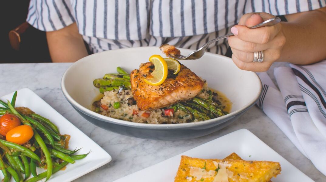 Ρύζι με σολωμό