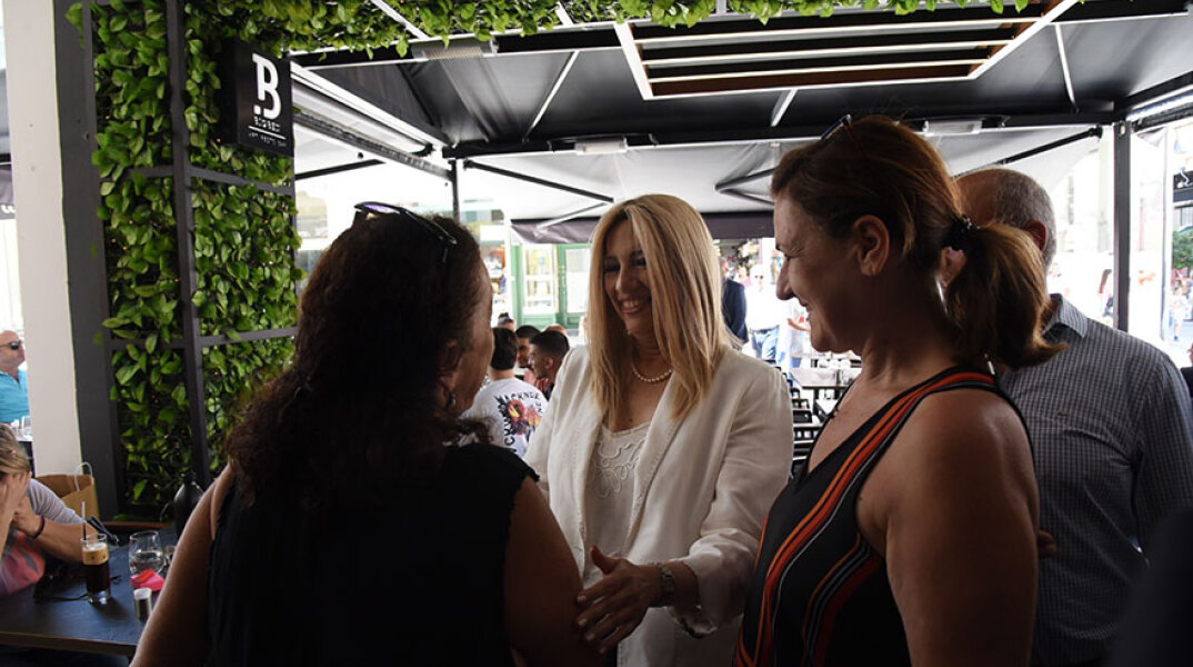 Η Φώφη Γεννηματά, πρόεδρος του ΚΙΝΑΛ, πέθανε σε ηλικία 56 ετών - Ο Μόσιαλος προτείνει να δημιουργηθεί πρόγραμμα πρόληψης για τον καρκίνο με το όνομά της