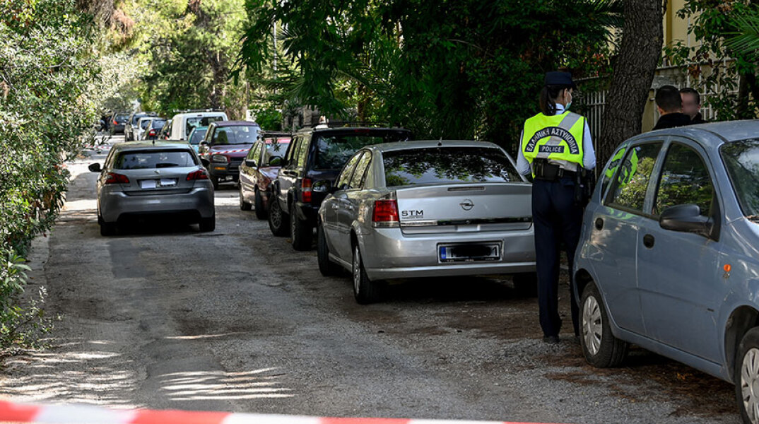 Έγκλημα στην Νέα Ερυθραία: Γείτονες καταγγέλλουν ότι προειδοποιούσαν καιρό αλλά οι αστυνομικοί δεν ασχολήθηκαν