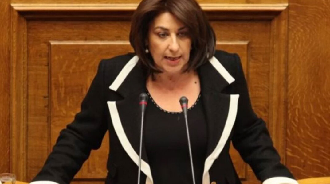 Η Τόνια Αντωνίου στη Βουλή μετά τον θάνατο της Φώφης Γεννηματά