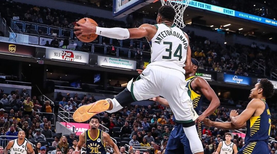 Ο Γιάννης Αντετοκούνμπο κόντρα στους Πέισερς