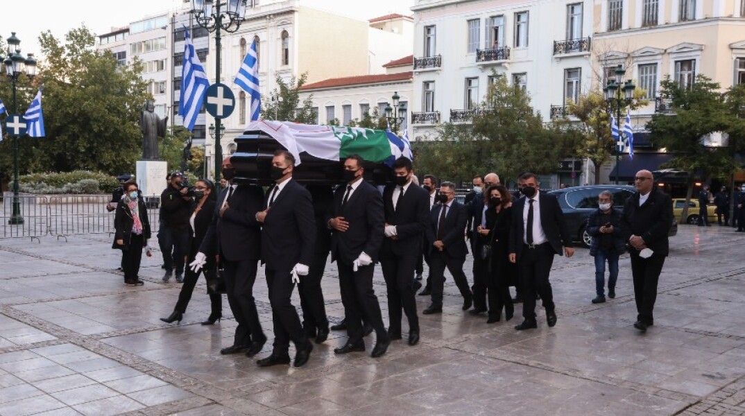 Η σορός της Φώφης Γεννηματά