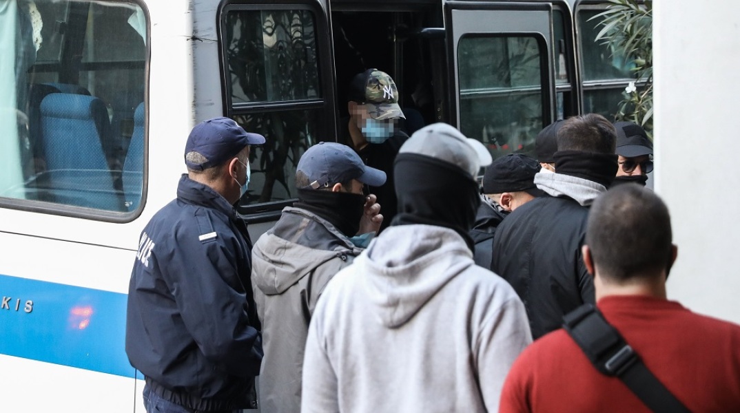 Πέραμα: Παρουσιάστηκε ο 14χρονος που διέφυγε μετά την καταδίωξη