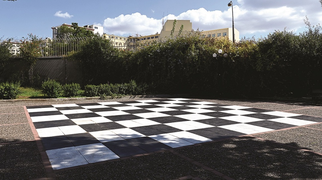 Το νέο σκάκι εδάφους που εγκαταστάθηκε στο Οικολογικό Πάρκο του Νέου Ψυχικού  