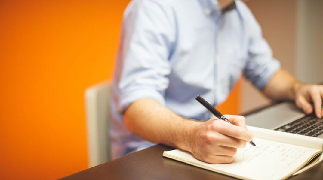 Η ΓΣΕΕ ενημερώνει πώς αμείβεται η 28η Οκτωβρίου 2021 για όσους εργάζονται σήμερα, Πέμπτη (ΦΩΤΟ ΑΡΧΕΙΟΥ)