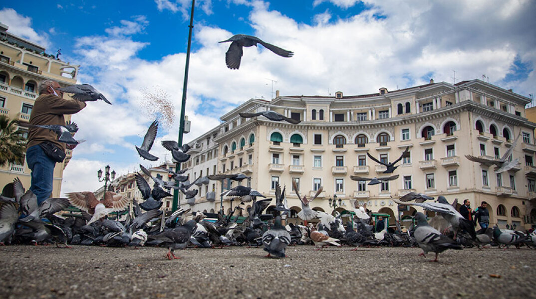 Στην κατανομή του ΕΟΔΥ για τα κρούσματα σήμερα Παρασκευή 29 Οκτωβρίου 2021 η Θεσσαλονίκη έχει περισσότερα από την Αττική