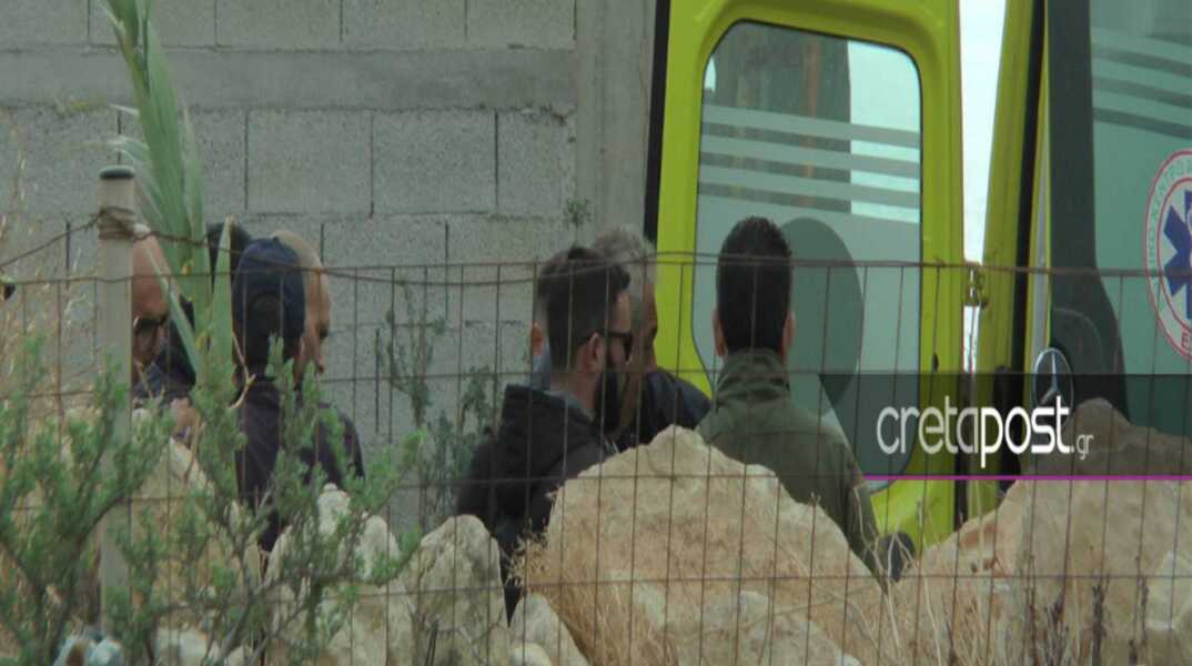 Γυναικοκτονία στην Ιεράπετρα: Στο νοσοκομείο ο συζυγοκτόνος – Έληξαν οι διαπραγματεύσεις