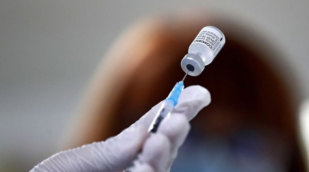 Εμβόλιο Pfizer: Η ανοσία φθίνει μερικούς μήνες μετά τον εμβολιασμό