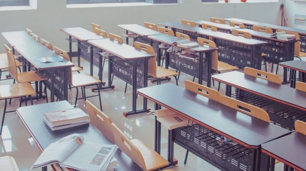 Μοσχάτο - Καθηγητής παρενόχλησε μαθήτρια - Ποινή φυλάκισης 20 μηνών με αναστολή