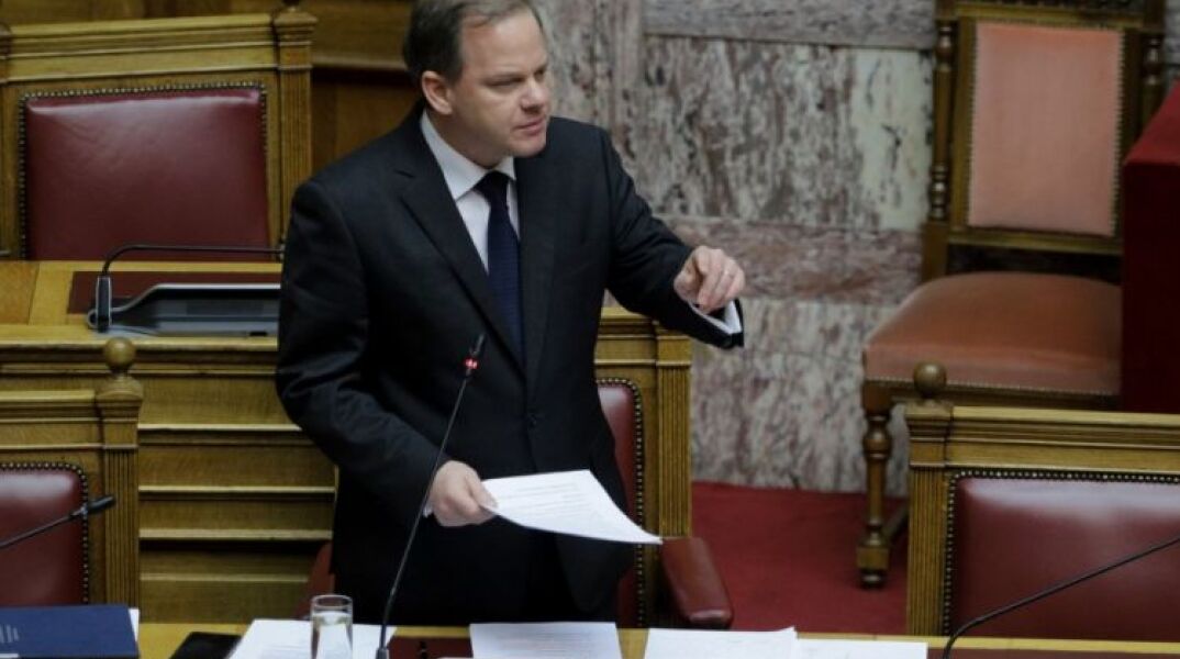 Μήνυμα Καραμανλή μετά τη μόλυνση με COVID: «Είχα εμβολιαστεί, πιστεύω ότι όλα θα πάνε καλά»   